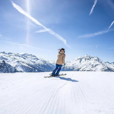 Avec Wifi Gratuit A 100m Des Remontees Mecaniques Le Chatelard (Savoie)